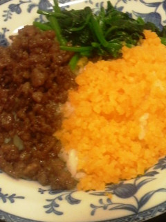 我が家のそぼろご飯♪(豚挽き使用)-レシピのメイン写真