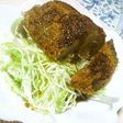 アケビの皮で 肉詰めフライ