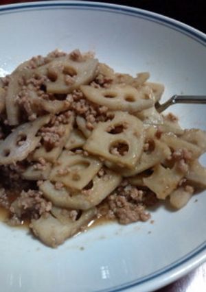 れんこんとひき肉の生姜風味な炒め煮-レシピのメイン写真