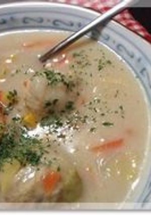 鶏団子と白菜のクリームシチュー-レシピのメイン写真
