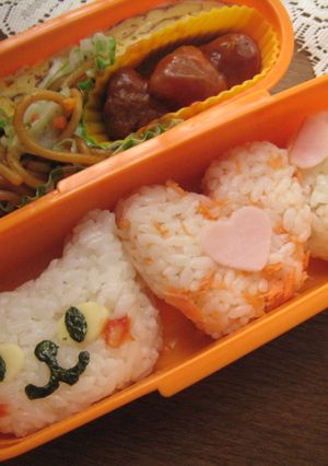 〔キャラ弁〕二匹のかわいい子猫弁当-レシピのメイン写真