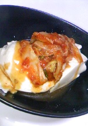 豆腐にキムチのっけてチン♪-レシピのメイン写真