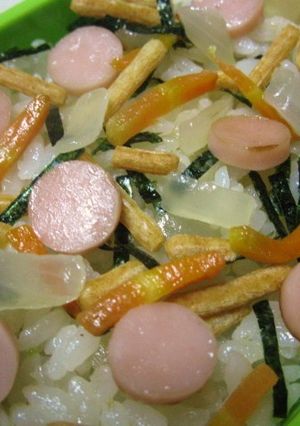 結構美味しいじゃん　お茶漬けの炒飯！！　-レシピのメイン写真