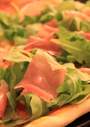 ジュネーブ空港で食べたピザ-レシピのメイン写真