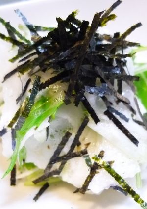 ピーラーで簡単！水菜と長芋の和風サラダ-レシピのメイン写真