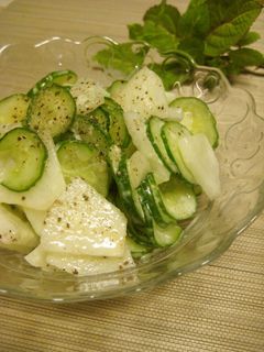 簡単♪梨とキュウリの爽やか季節のサラダ-レシピのメイン写真