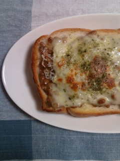納豆とじゃこのチーズトースト-レシピのメイン写真