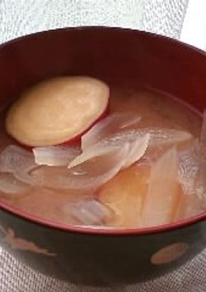 さつま芋と玉ねぎのお味噌汁-レシピのメイン写真