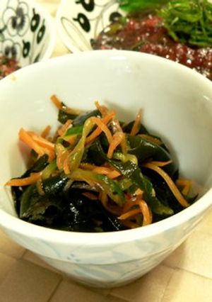 生わかめと千切り野菜のバルサミコ和え-レシピのメイン写真