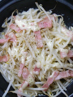 タジン鍋でもやしとチーズ蒸し♪-レシピのメイン写真