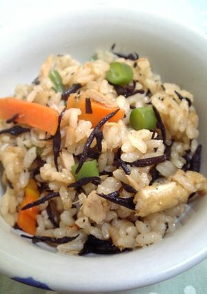 ひじきの炊き込みご飯-レシピのメイン写真