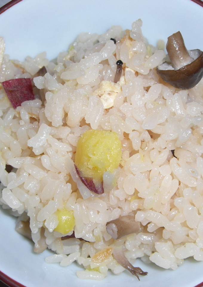 さつま芋としめじの秋の炊き込みご飯-レシピのメイン写真