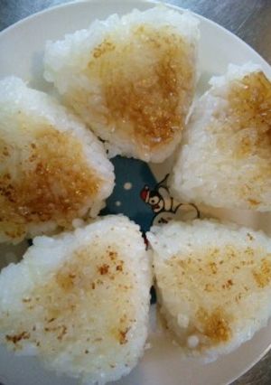 なんにもないときの焼きおにぎり♪-レシピのメイン写真