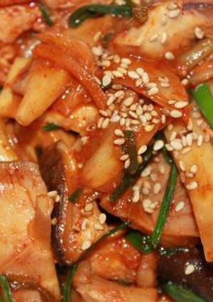 豚ヒレ肉ときのこでキムチ炒め～♪-レシピのメイン写真