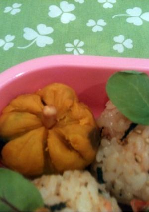 お弁当にかぼちゃの茶巾-レシピのメイン写真