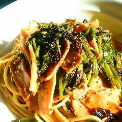 ほうれん草とベーコンの食べるラー油パスタ-レシピのメイン写真