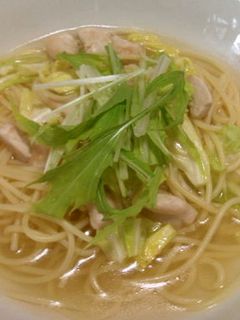 鶏肉と水菜のスープパスタ-レシピのメイン写真