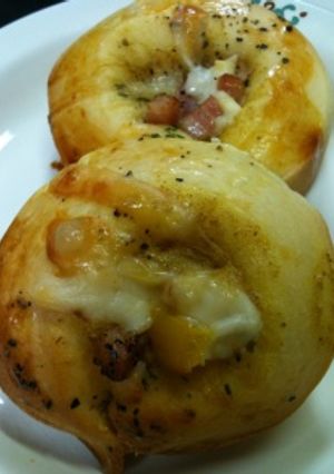 焼きたてふっかふかの惣菜パン-レシピのメイン写真