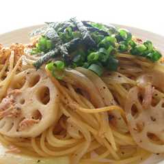 รูปของ 男子も大好きシャキシャキ蓮根の和風パスタ