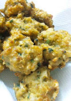 余った餃子のタネで♪カリッふわっ肉だんご-レシピのメイン写真