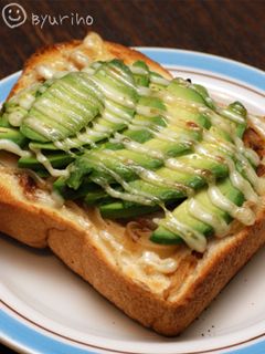 アボカド♪マヨ節オニオントースト-レシピのメイン写真