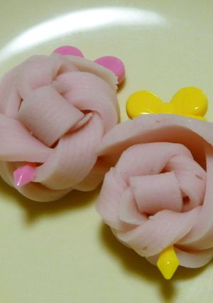 魚肉ソーセージde お花　＜キャラ弁＞-レシピのメイン写真