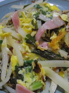 セロリの葉とじゃがいもの玉子炒め-レシピのメイン写真