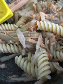 簡単★鮭ごぼうパスタ お弁当-レシピのメイン写真