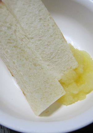 離乳食♪りんご　ジャム×食パン♪-レシピのメイン写真