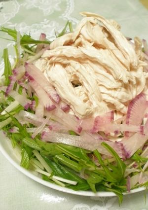 紫大根と水菜と蒸し鶏のサラダ-レシピのメイン写真
