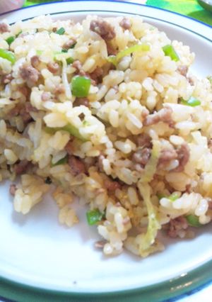 めちゃ簡単な♪めちゃうま焼肉チャーハン-レシピのメイン写真