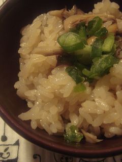 アジアンきのこの炊き込みご飯-レシピのメイン写真