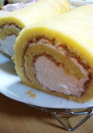 簡単ふわふわロールケーキ-レシピのメイン写真