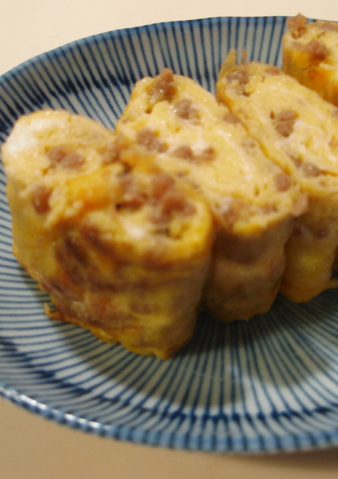 昨日のそぼろで卵焼き。（お弁当に）-レシピのメイン写真