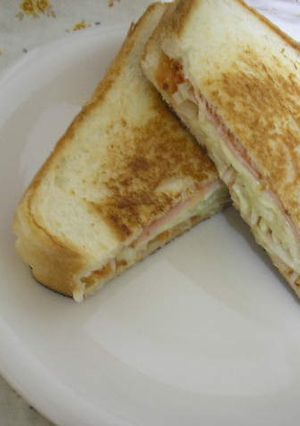 ハムチーズのマスタードホットサンド♪-レシピのメイン写真