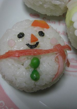 キャラおにぎり☃雪だるま-レシピのメイン写真