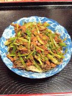 セリとまぐろの缶詰の和え物-レシピのメイン写真