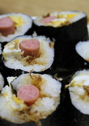 こども大好き♪ポールウィンナー巻き寿司-レシピのメイン写真