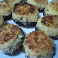 รูปของ コロッケ(？)な焼きしいたけ