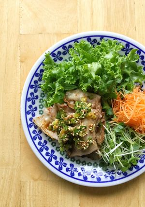 豚バラに、甘酢ネギ胡麻だれ。-レシピのメイン写真