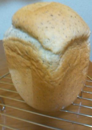 HBで♪ゆかりマヨいれちゃいました食パン-レシピのメイン写真
