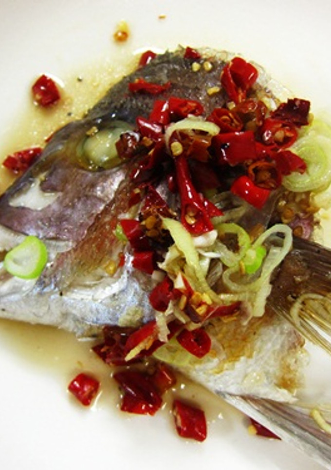 湖南料理！辛い！！刻み唐辛子と魚の頭蒸し-レシピのメイン写真
