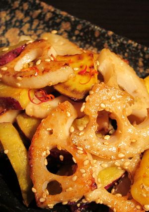 ふわっと甘辛♪蓮根とさつまいものきんぴら-レシピのメイン写真