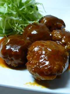 簡単でコクウマな煮込みハンバーグ-レシピのメイン写真