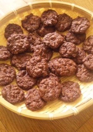 トリプルカカオdeチョコドロップクッキー-レシピのメイン写真