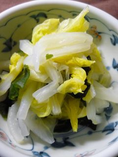 白菜とわかめのホットサラダ-レシピのメイン写真