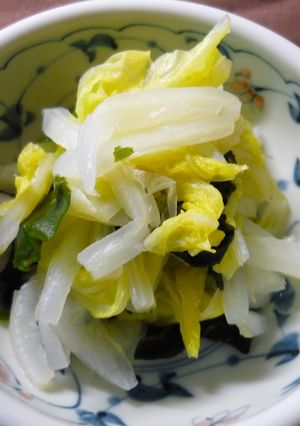 白菜とわかめのホットサラダ-レシピのメイン写真