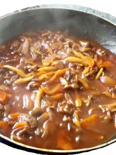 トマトジュースでハヤシライス-レシピのメイン写真