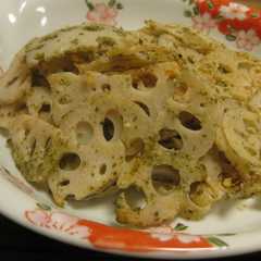 รูปของ 冷めても美味♪れんこんの青のりチーズ炒め