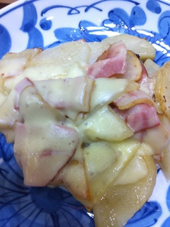 ジャガイモとベーコンのチーズ焼き-レシピのメイン写真